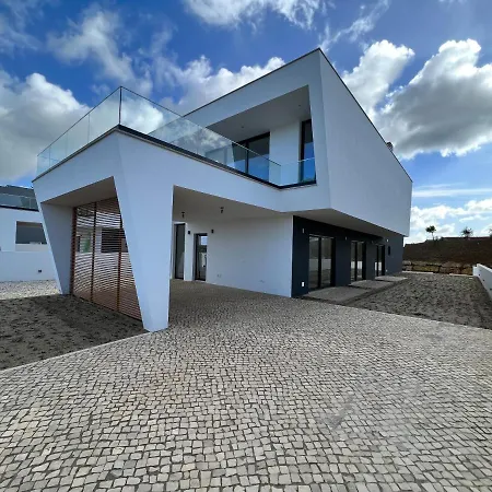Luxury With Heated Pool & Panoramic Ocean & Valley Views São Martinho do Porto