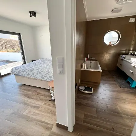 Luxury With Heated Pool & Panoramic Ocean & Valley Views São Martinho do Porto