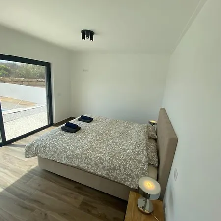 Luxury With Heated Pool & Panoramic Ocean & Valley Views Vila São Martinho do Porto