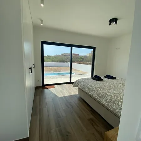 Luxury With Heated Pool & Panoramic Ocean & Valley Views Villa São Martinho do Porto