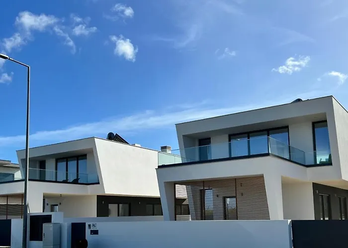 Luxury With Heated Pool & Panoramic Ocean & Valley Views Villa *