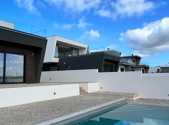 Luxury With Heated Pool & Panoramic Ocean & Valley Views Villa *