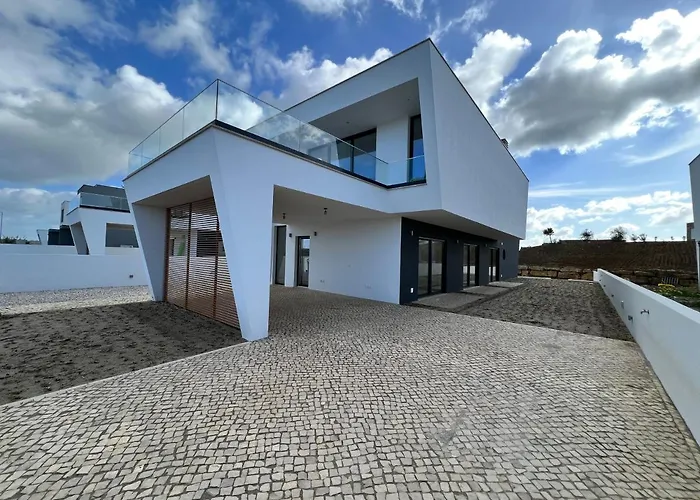 Luxury With Heated Pool & Panoramic Ocean & Valley Views São Martinho do Porto