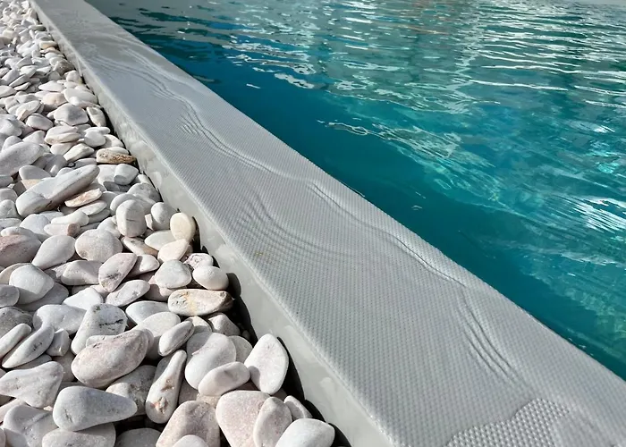 Luxury With Heated Pool & Panoramic Ocean & Valley Views Villa *