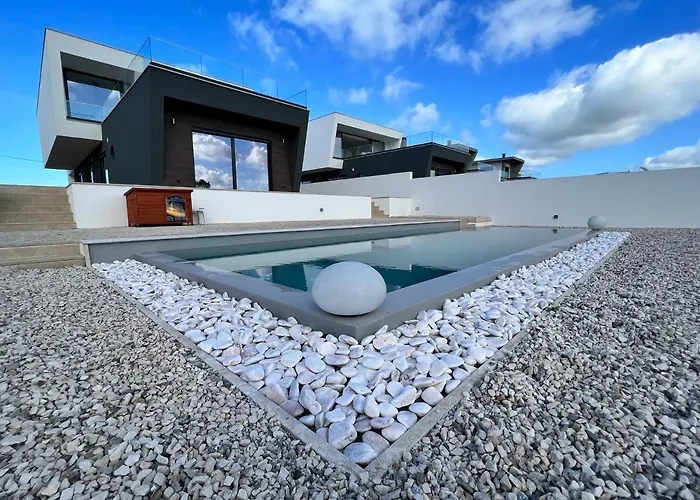 Luxury With Heated Pool & Panoramic Ocean & Valley Views * São Martinho do Porto