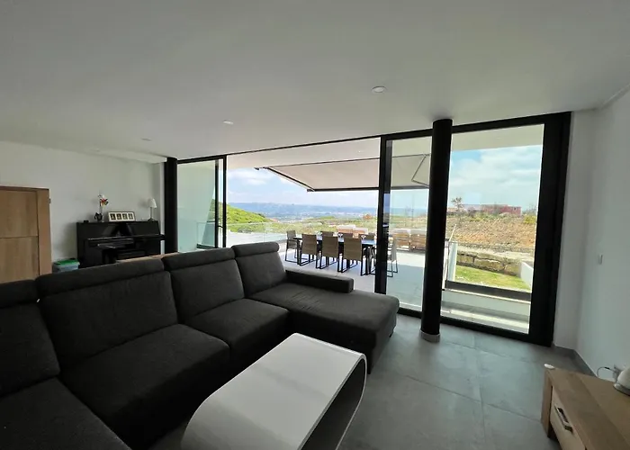 Luxury With Heated Pool & Panoramic Ocean & Valley Views Villa