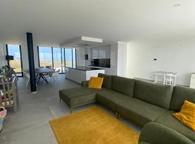 Luxury With Heated Pool & Panoramic Ocean & Valley Views