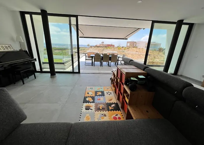 Luxury With Heated Pool & Panoramic Ocean & Valley Views * São Martinho do Porto